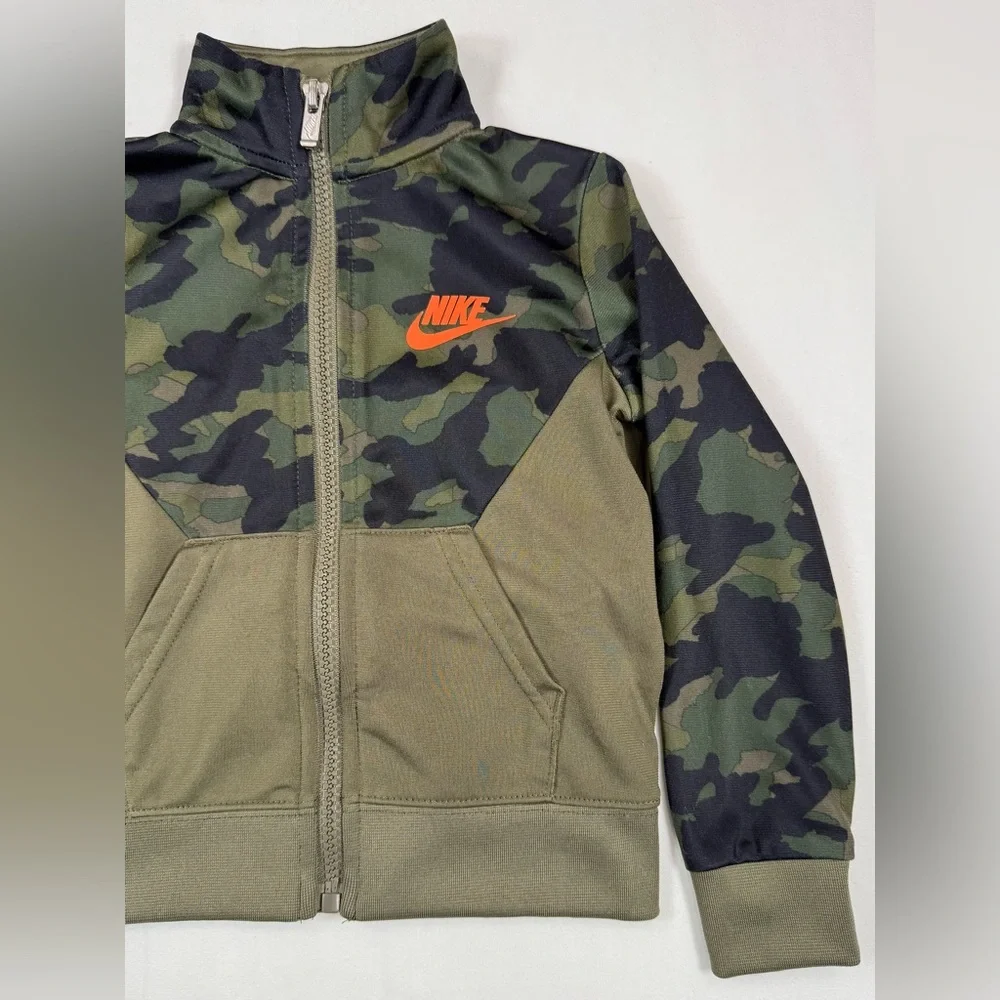 NIKE Toddler Boy Camo Full‎ Zip Track Jacket 2T Logo Athletic Streetwear Swoosh